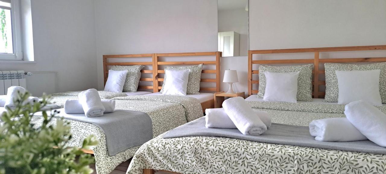 Pokoje I Apartamenty Na Szkolnej Zator Luaran gambar